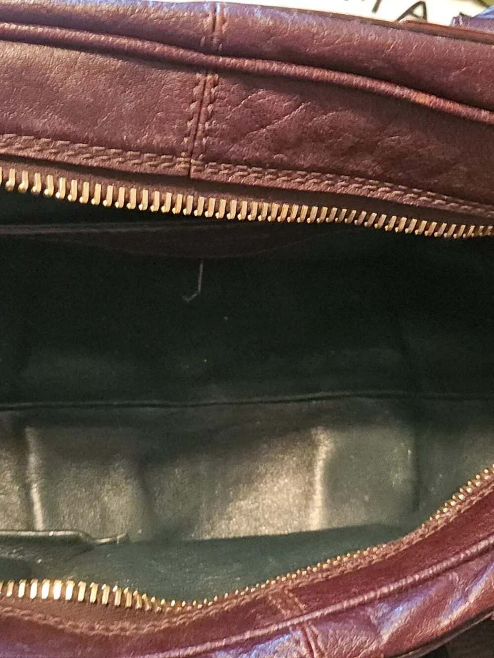 Authentic Marc Jacobs Italy Leather lined handbag